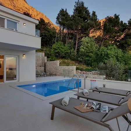 Ferienhaus Prestige Baška Voda